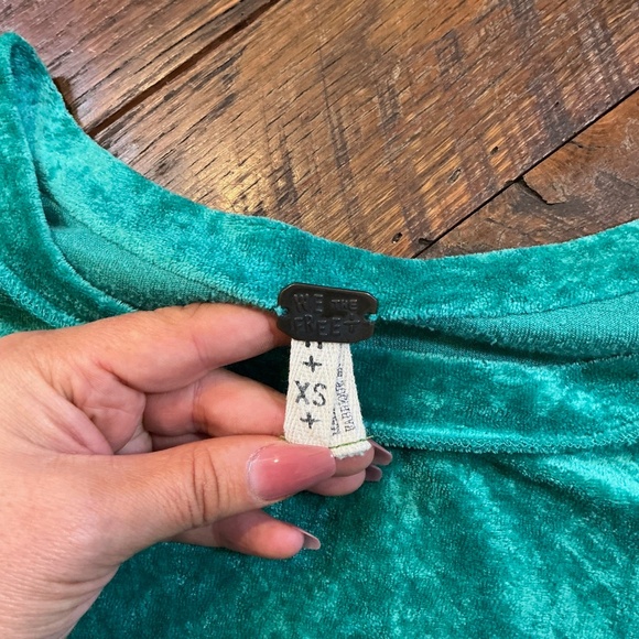 Free People We The Free Milan Crushed Velvet Pullover Women’s XS | Teal Blue - Picture 5 of 9